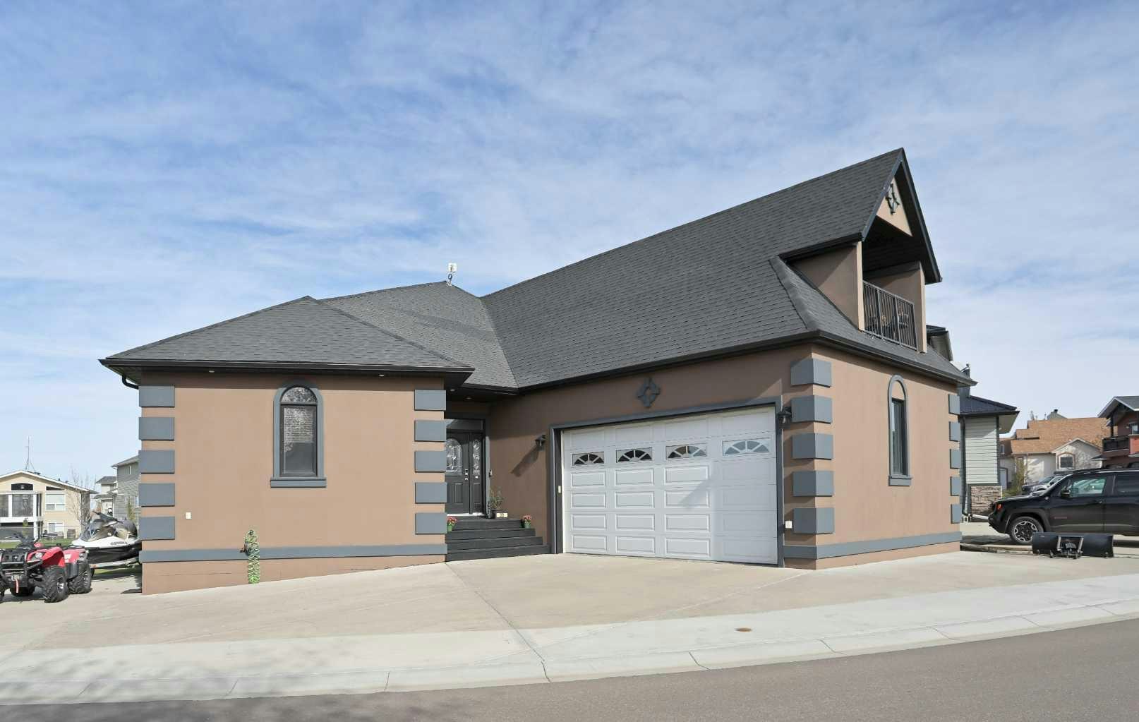 28 Blue Heron Bay, Rural Newell County, AB, T1R 0X5