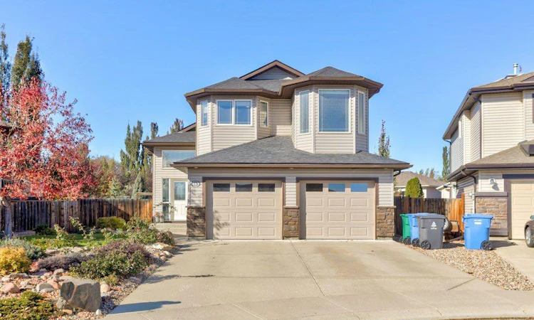 442 Gateway Crescent S