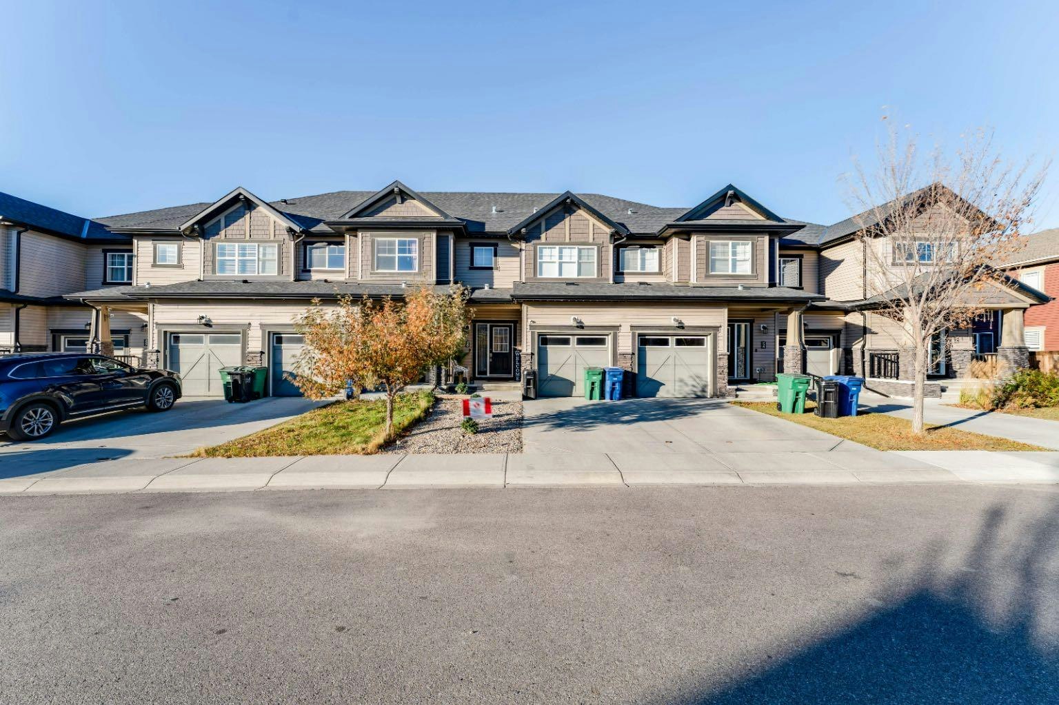 230 Hillcrest Square SW, Airdrie, AB, T4B 4J2
