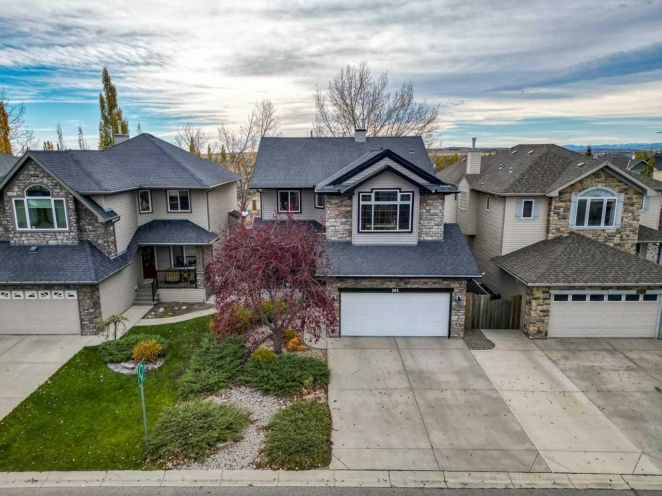 202 Crystal Green Place, Okotoks, AB, T1S 2N4