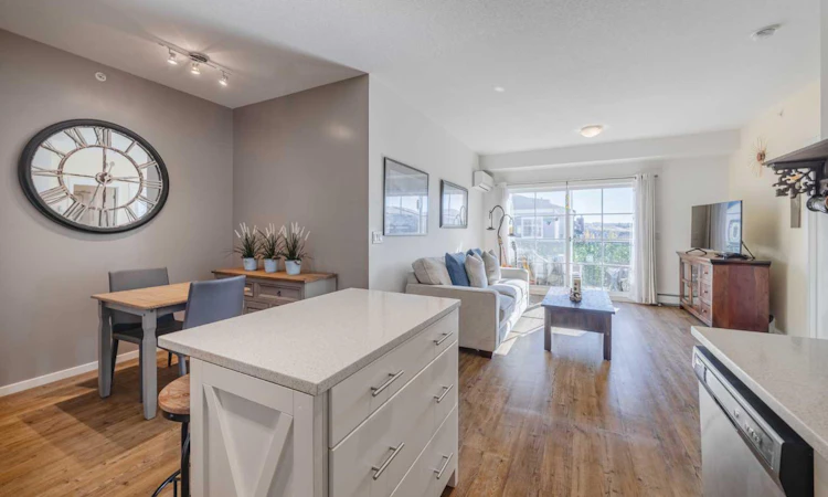 4410-215 Legacy Boulevard SE
