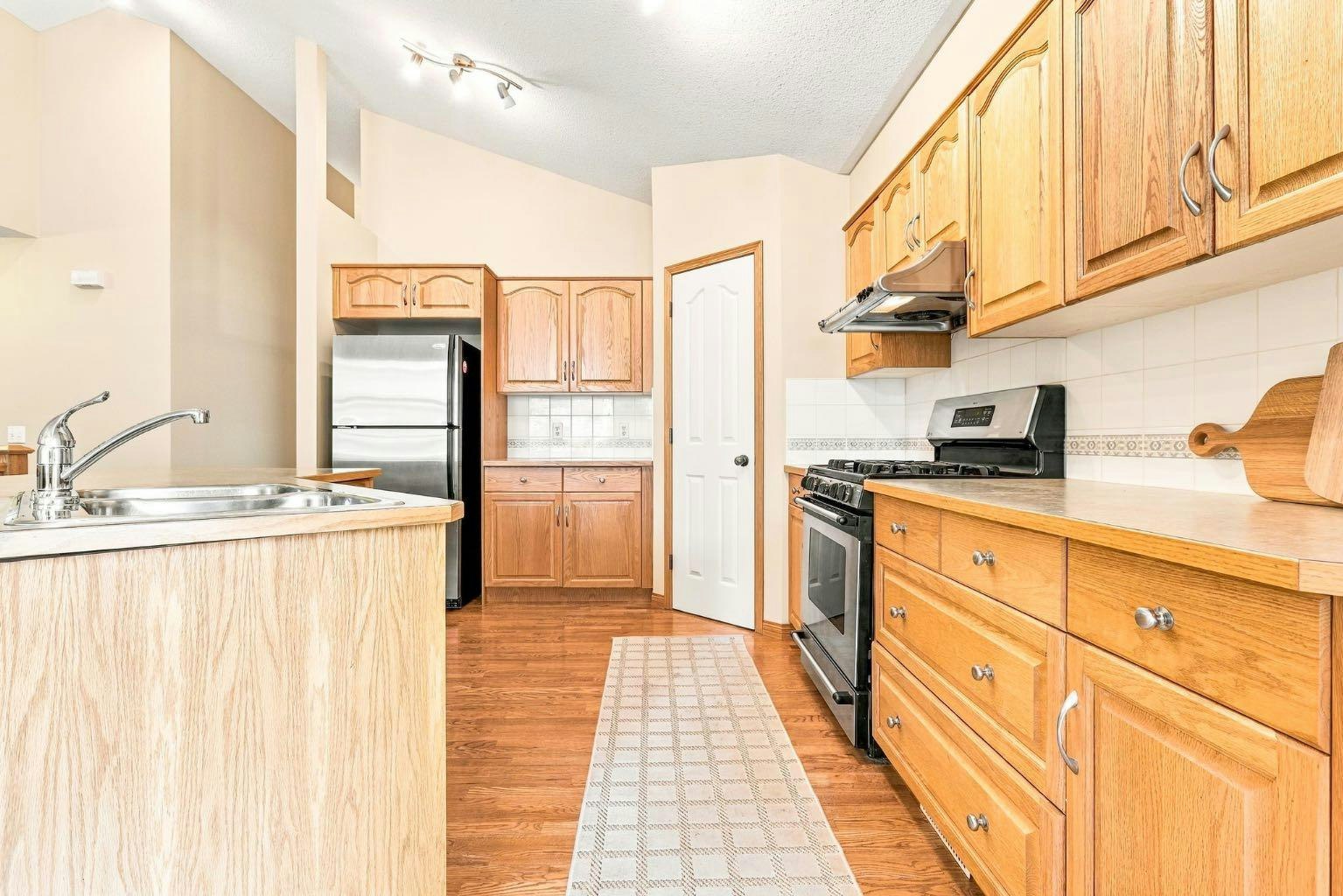 371 Banister Drive, Okotoks, AB, T1S 1X9 - 10