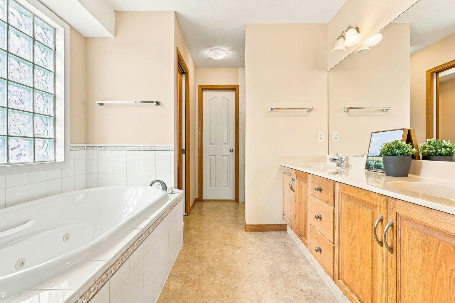 371 Banister Drive, Okotoks, AB, T1S 1X9 - 28