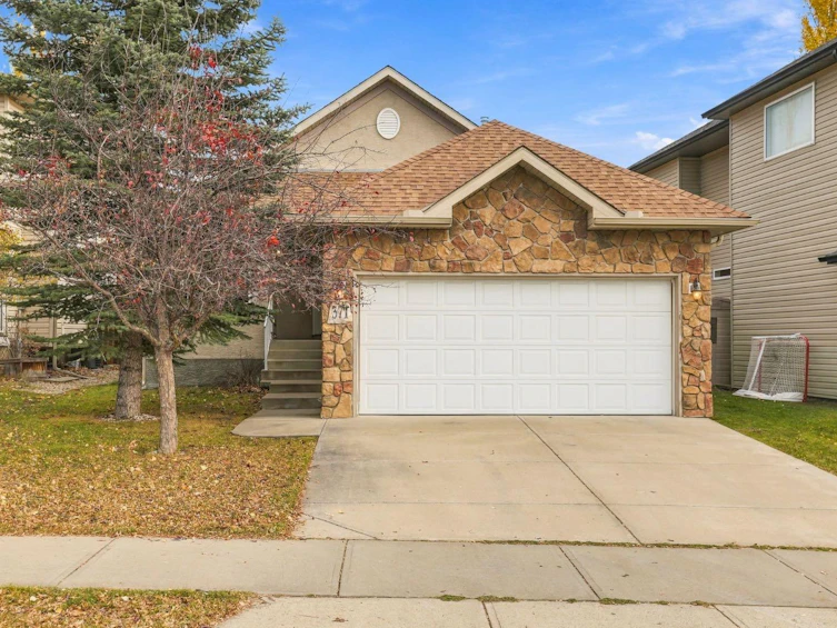 371 Banister Drive, Okotoks, AB, T1S 1X9