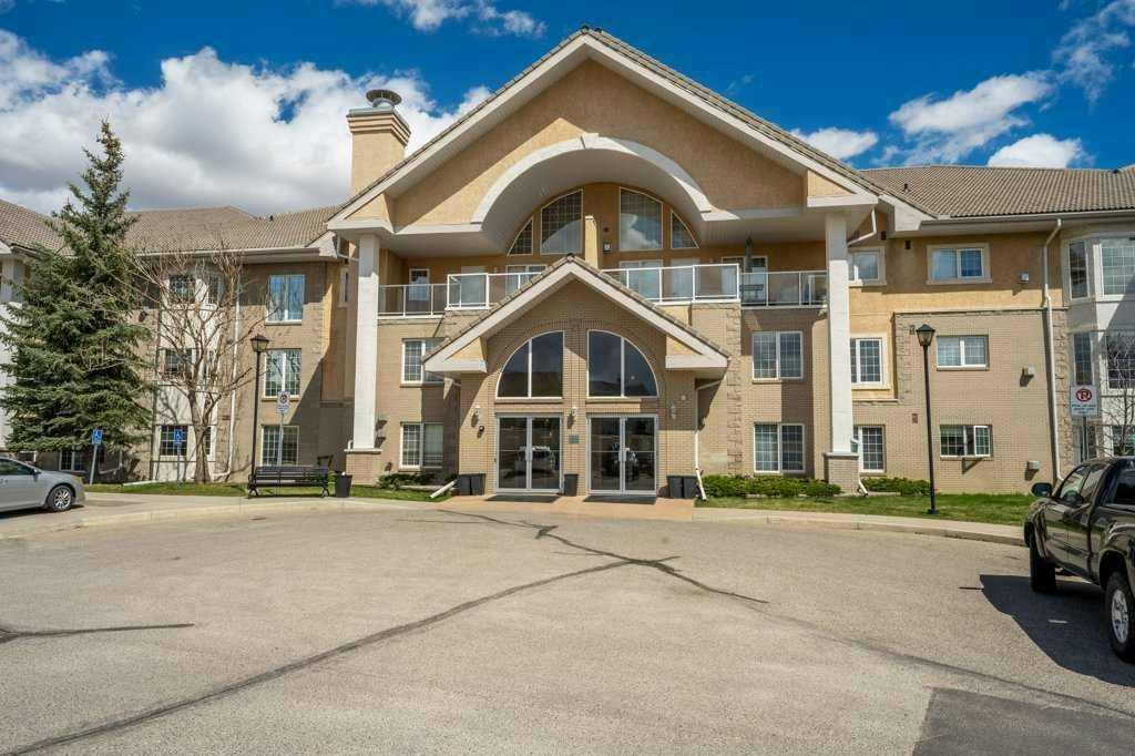 136-728 Country Hills Road NW, Calgary, AB, T3K 5K8