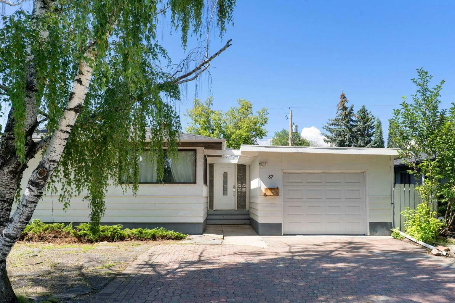 87 Hillgrove Drive SW, Calgary, AB, T2V 3L8
