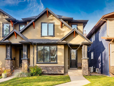 2134 3 Avenue NW - 3