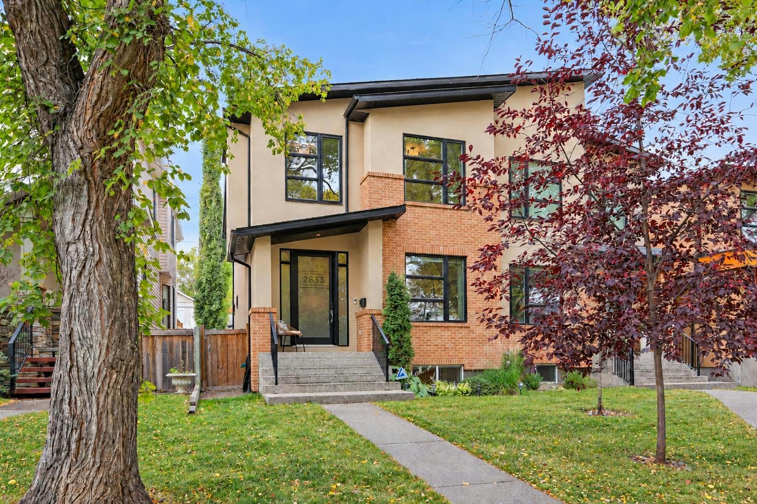 2833 26 Street SW, Calgary, AB, T3E 2B1