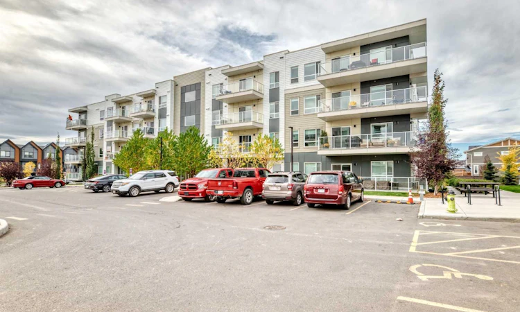 3301-220 Seton Grove SE