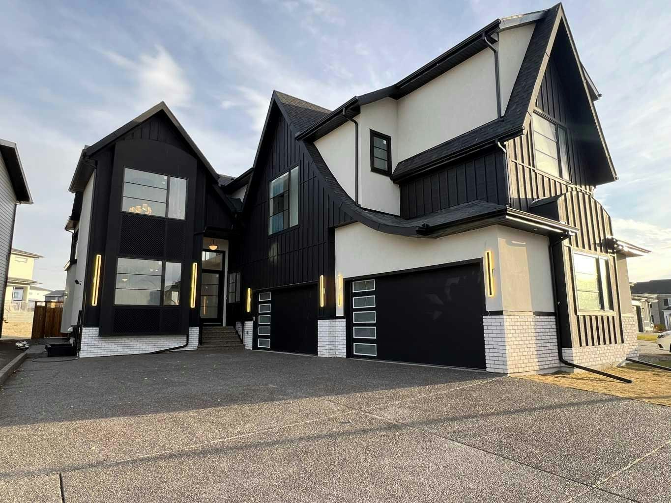 16 Rockcliff Hill NW, Calgary, AB, T3G 0G6