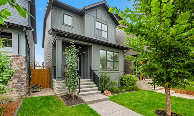 15041 37 Street SW