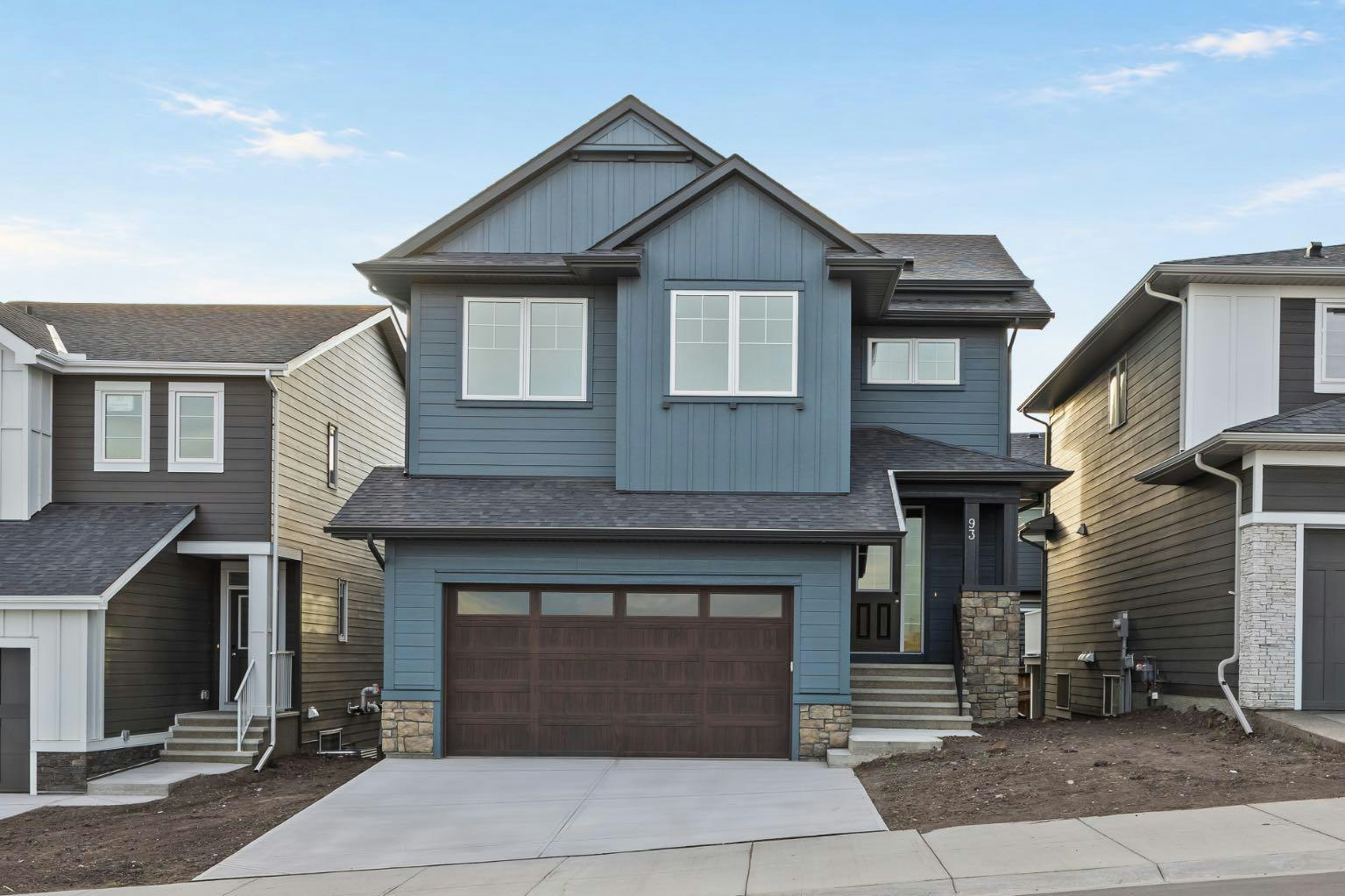 93 Creekstone Hill SW, Calgary, AB, T2X 5G3