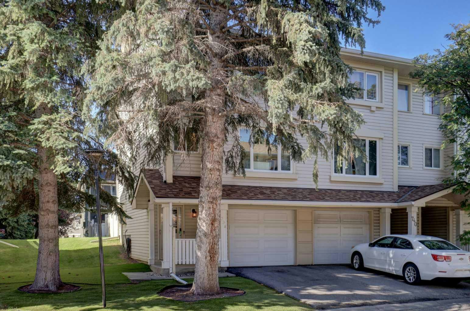 738 Queenston Terrace SE, Calgary, AB, T2J 6H6