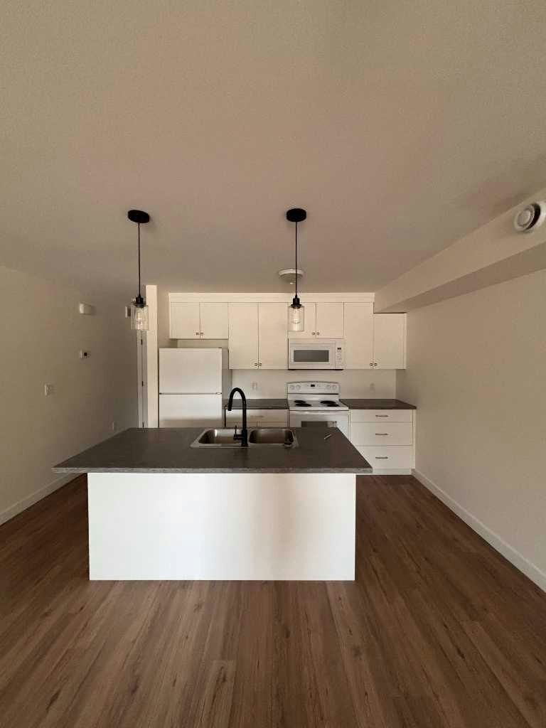 A-6014 55 Street, Taber, AB, T1G 1K3 - 2