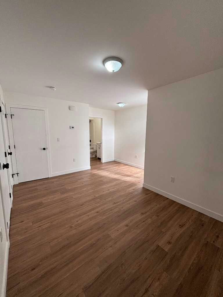 E-6014 54 Street, Taber, AB, T1G 1K3 - 5