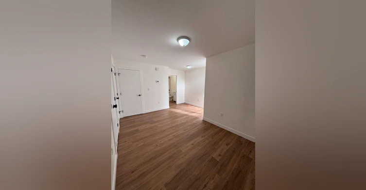 E-6014 54 Street, Taber, AB, T1G 1K3 - 5