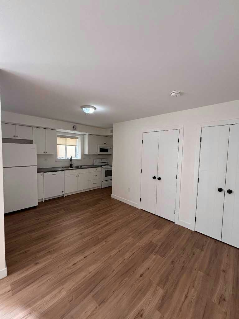 E-6014 54 Street, Taber, AB, T1G 1K3 - 2