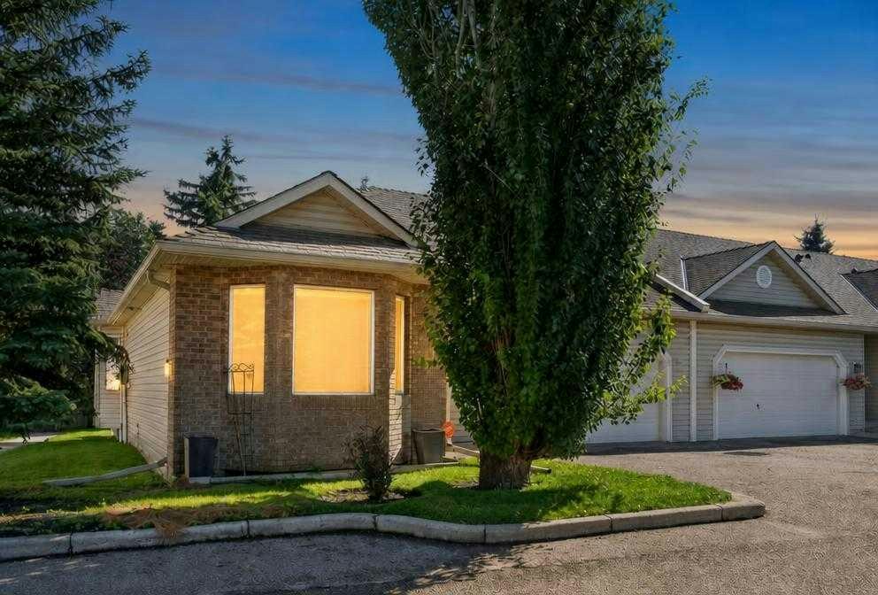 113 Mt Douglas Villas SE, Calgary, AB, T2Z 3R5