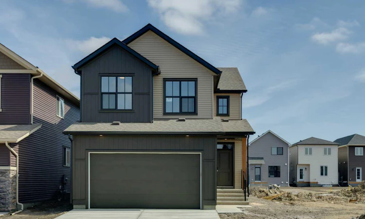 302 Hotchkiss Common SE