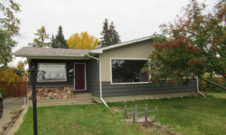 11109 104 Street