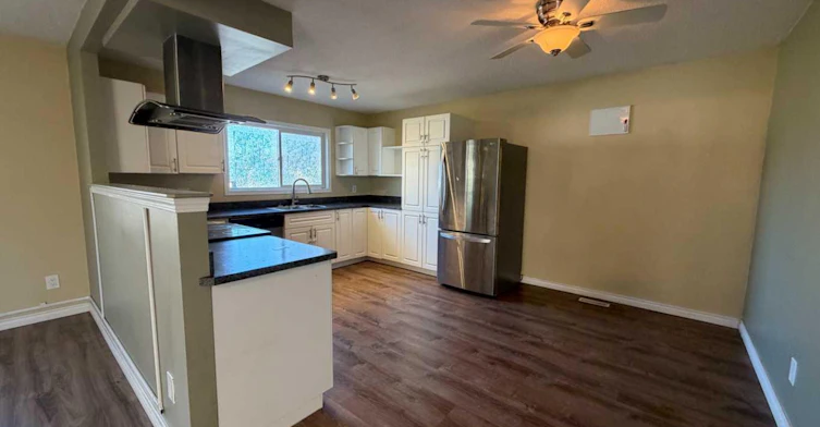 B-11320 97 Street, Grande Prairie, AB, T8V 3M9 - 6