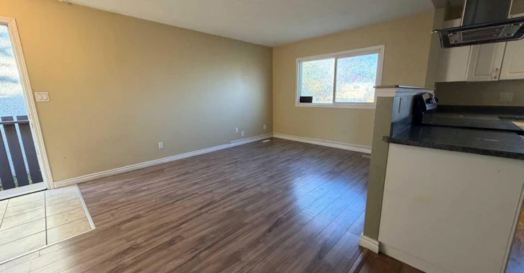 B-11320 97 Street, Grande Prairie, AB, T8V 3M9 - 4