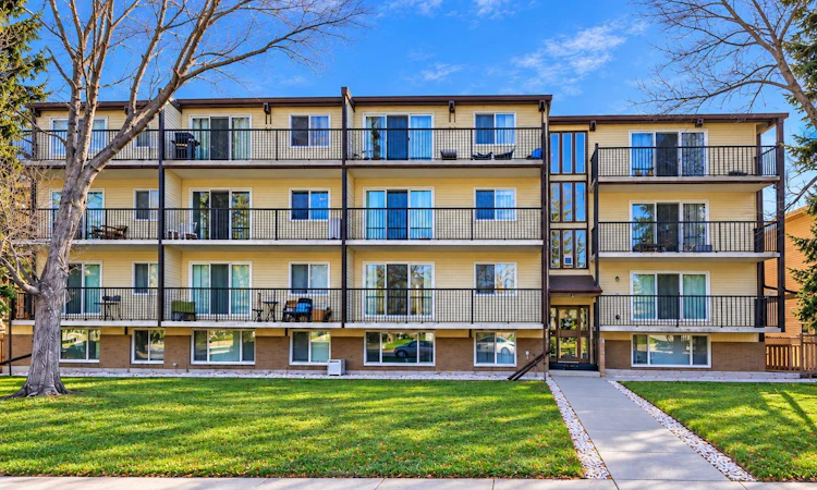 403-635 56 Avenue SW