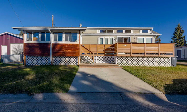 34A-5011 49 Avenue