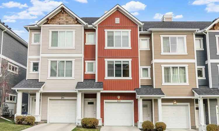 203-355 Nolancrest Heights NW