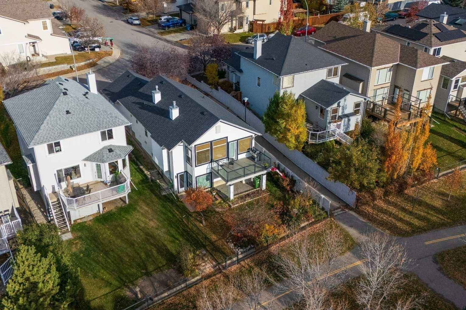 3 Tuscany Meadows Crescent NW, Calgary, AB, T3L 2T9