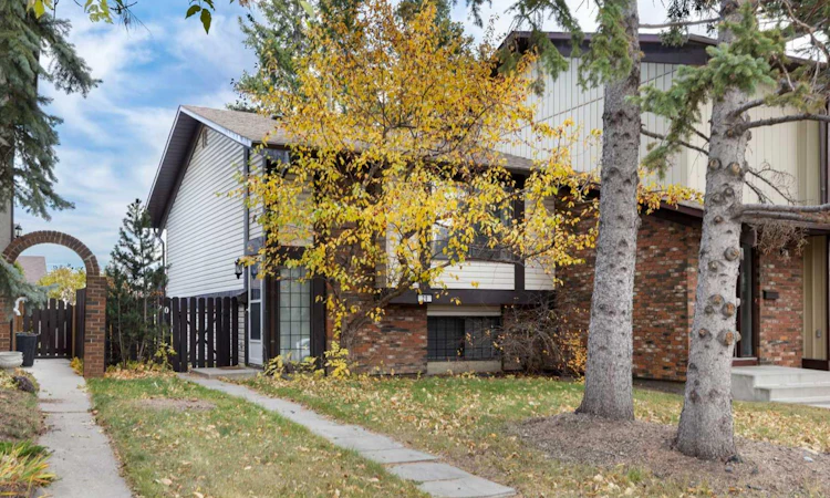 20 Dalhousie Crescent NW