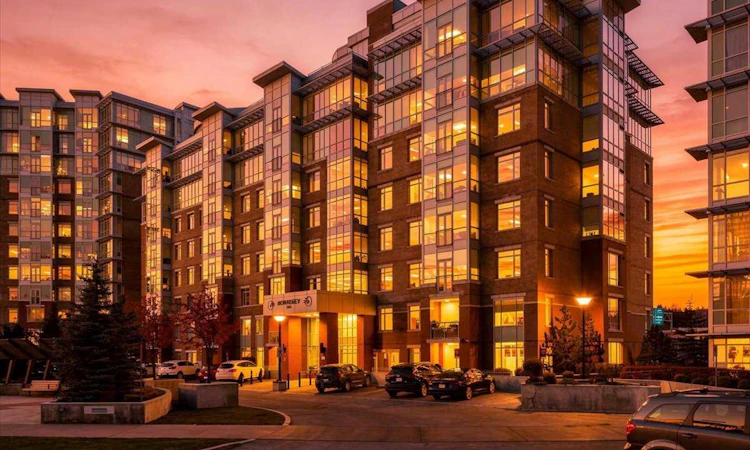 502-24 Varsity Estates Circle NW