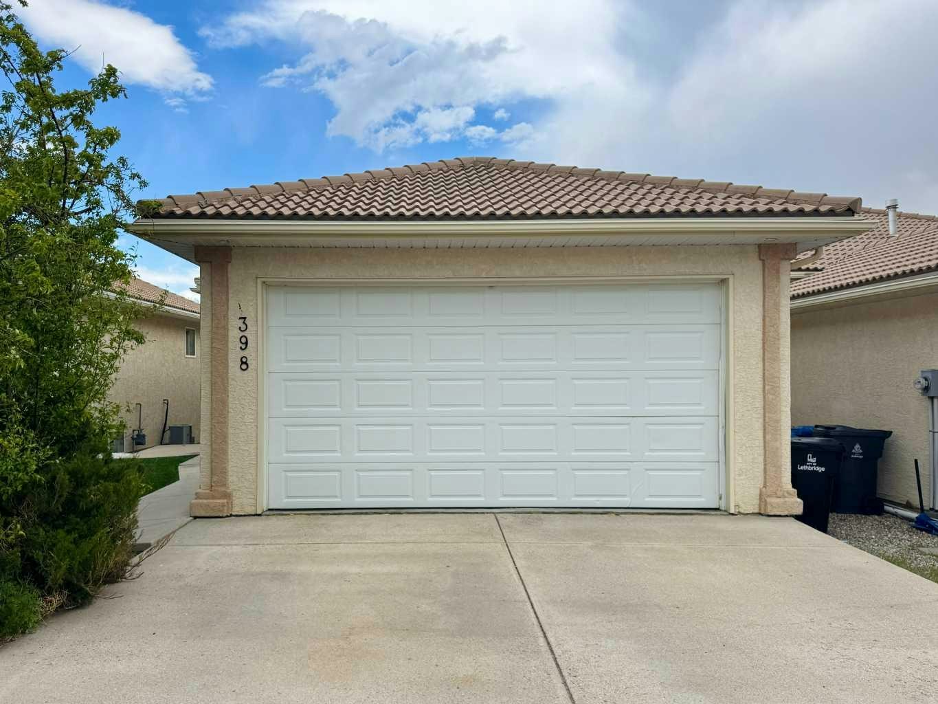 2 (B)-398 Canyon Boulevard, Lethbridge, AB, T1K 6V2