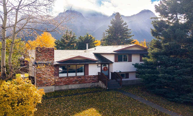 32 Mount Peechee Place