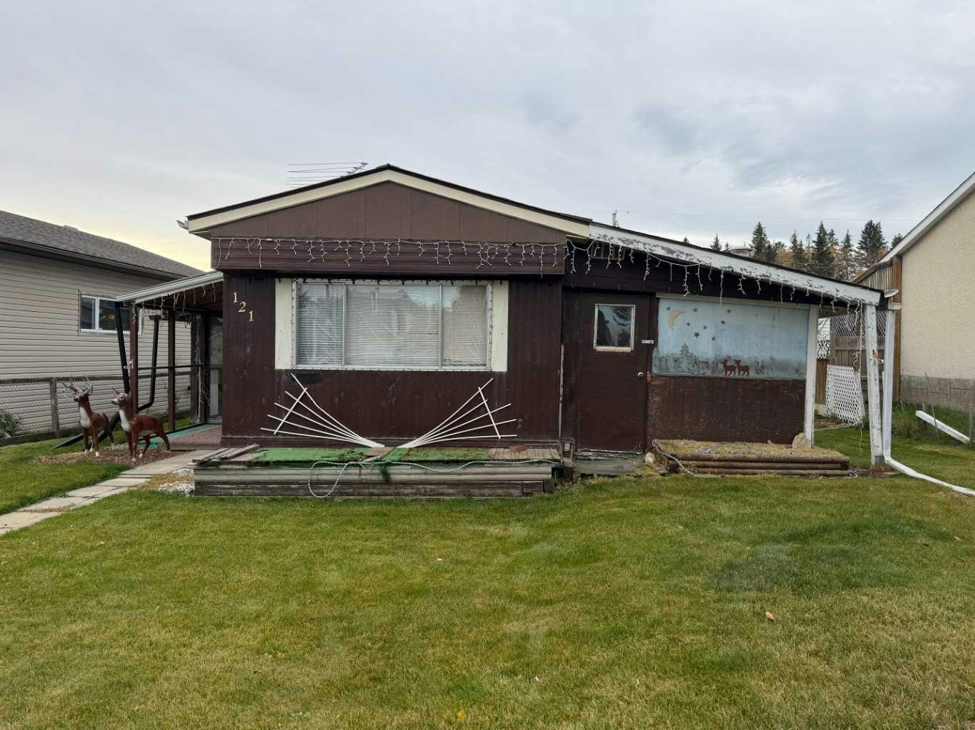 121 2 Avenue, Rural Clearwater County, AB, T0M 1H0