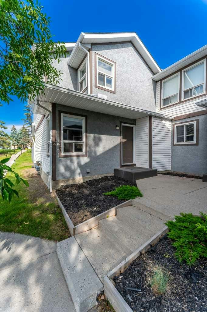 503 Signal Hill Green SW, Calgary, AB, T3H 2Y4