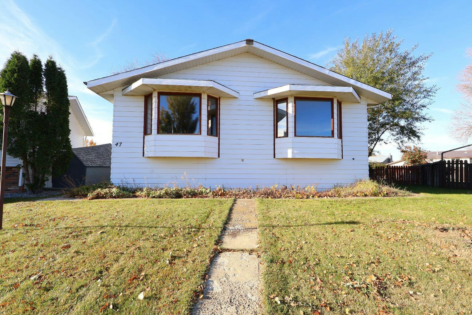 47 Dr. Anderson Park Street, Brooks, AB, T1R 0K5