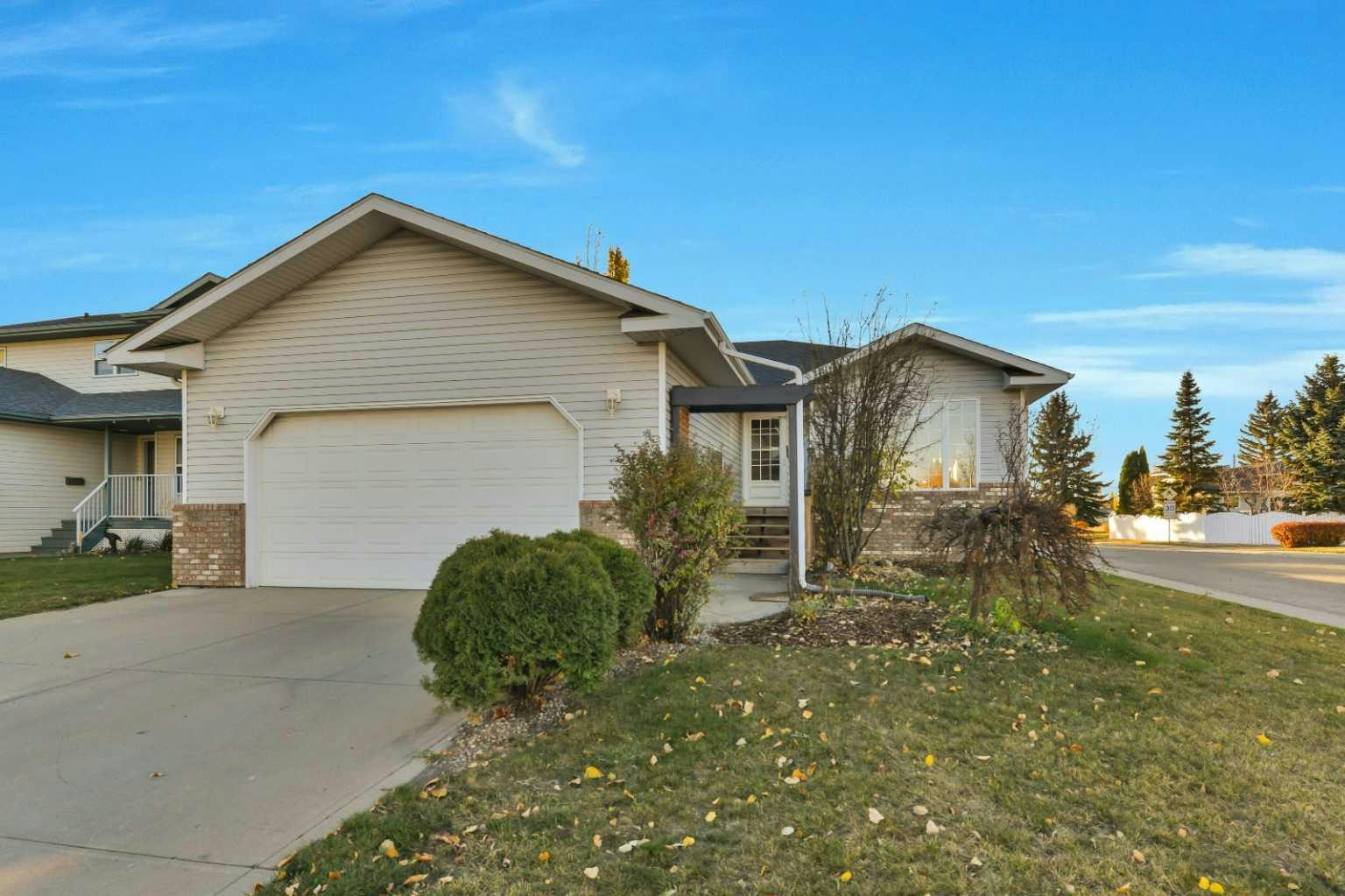 3 Dietz Close, Red Deer, AB, T4R 2S7