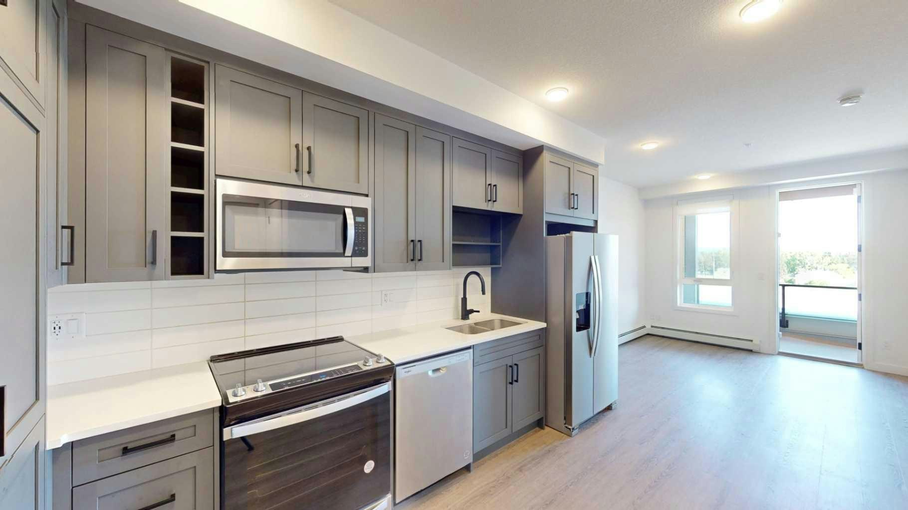 322-3932 University Avenue NW, Calgary, AB, T3B 6P6