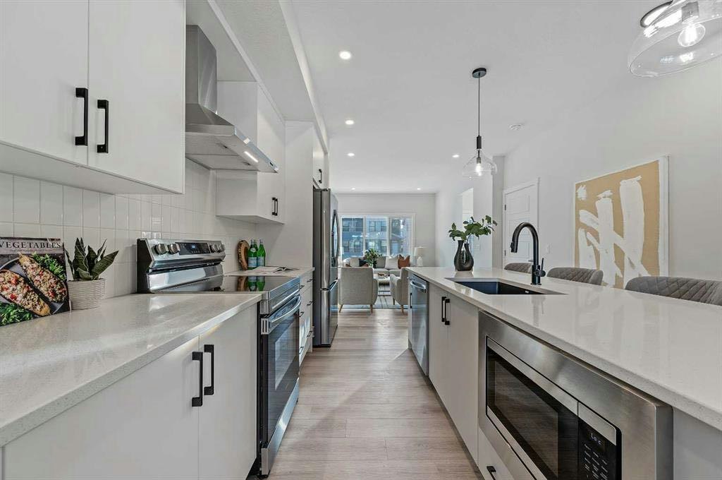 48 Lewiston Street NE, Calgary, AB, T3P 0T7