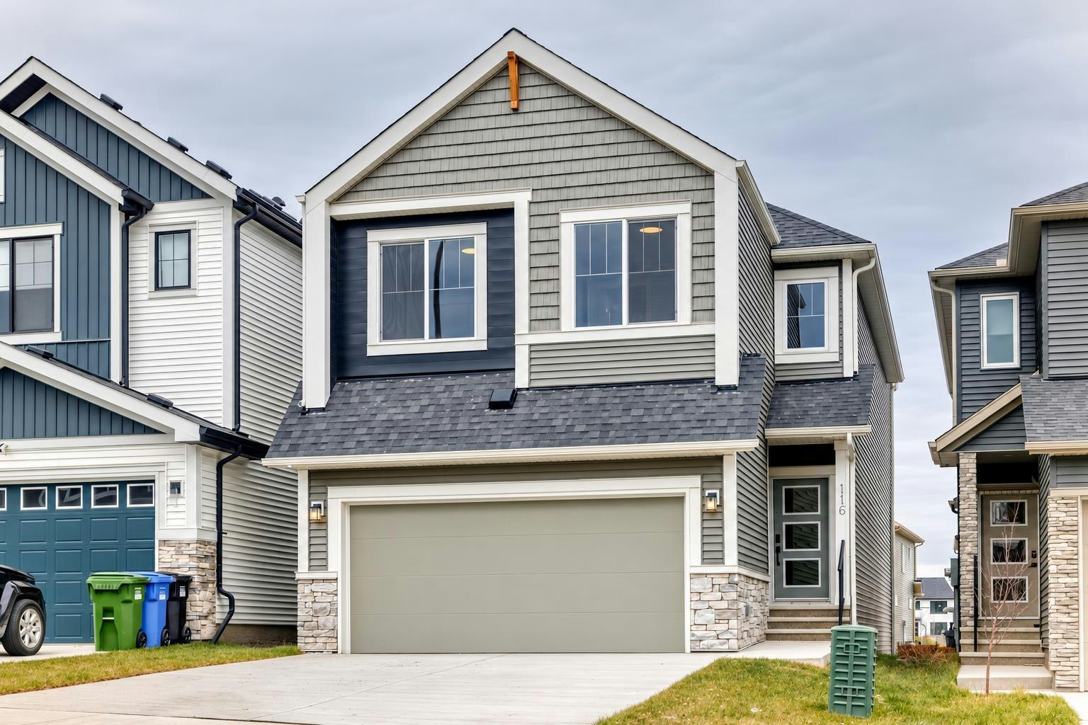 116 Lewiston Drive NE, Calgary, AB, T3P 2H9