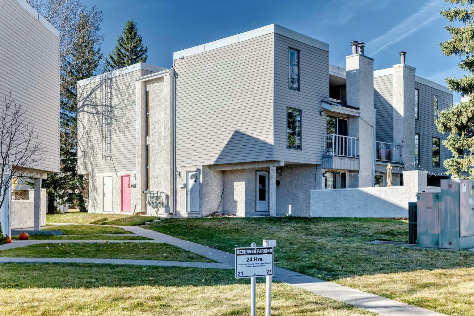 201-3500 Varsity Drive NW, Calgary, AB, T2L 1Y3