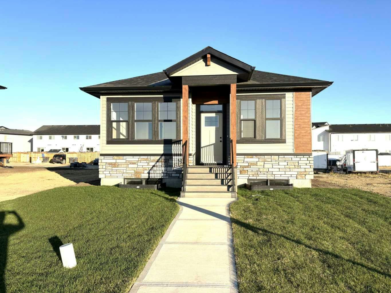 25 Ian Way, Red Deer County, AB, T4S 0W5
