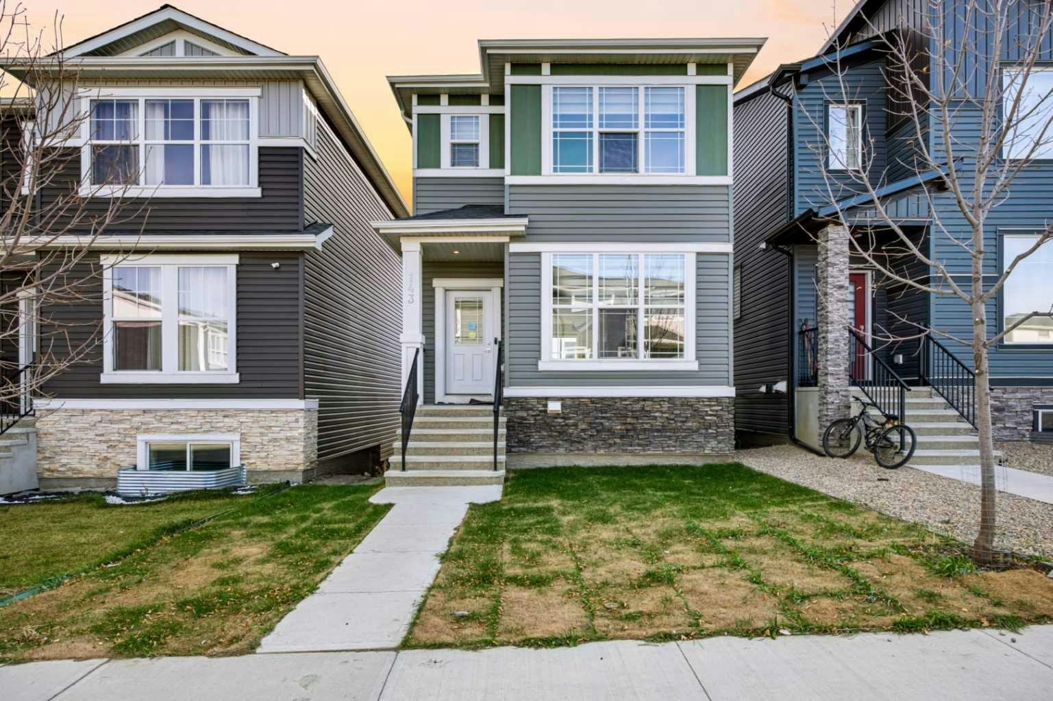 143 Amblefield Avenue NW, Calgary, AB, T3P 2B8