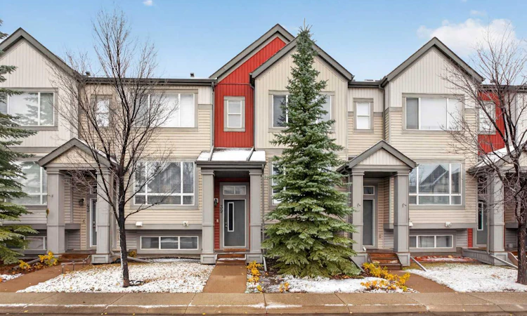 39 Copperpond Close SE