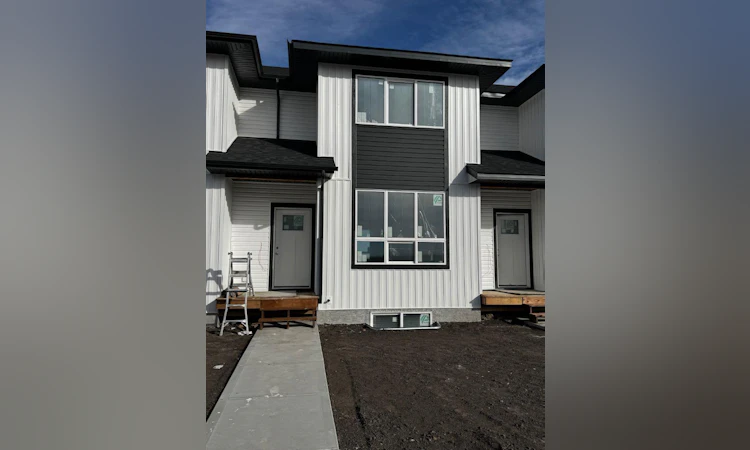 67 Inglis Crescent