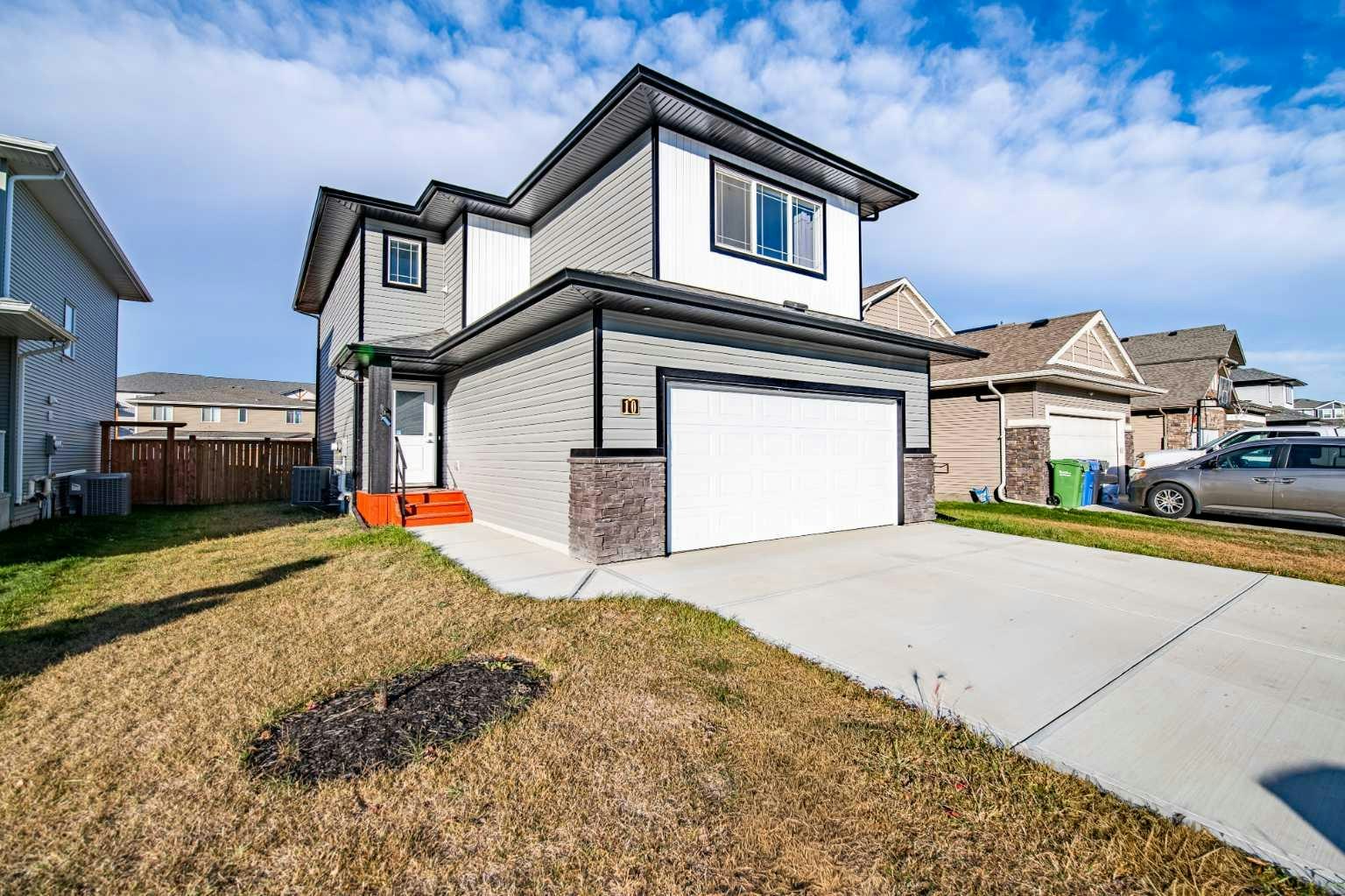 10 Travis Close, Red Deer, AB, T4P 0W5