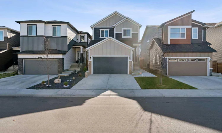 83 Amblehurst Link NW