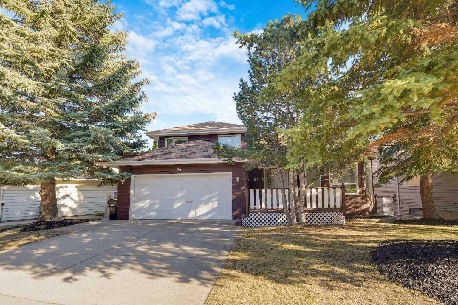 84 Strathlorne Crescent SW, Calgary, AB, T3H 1M8