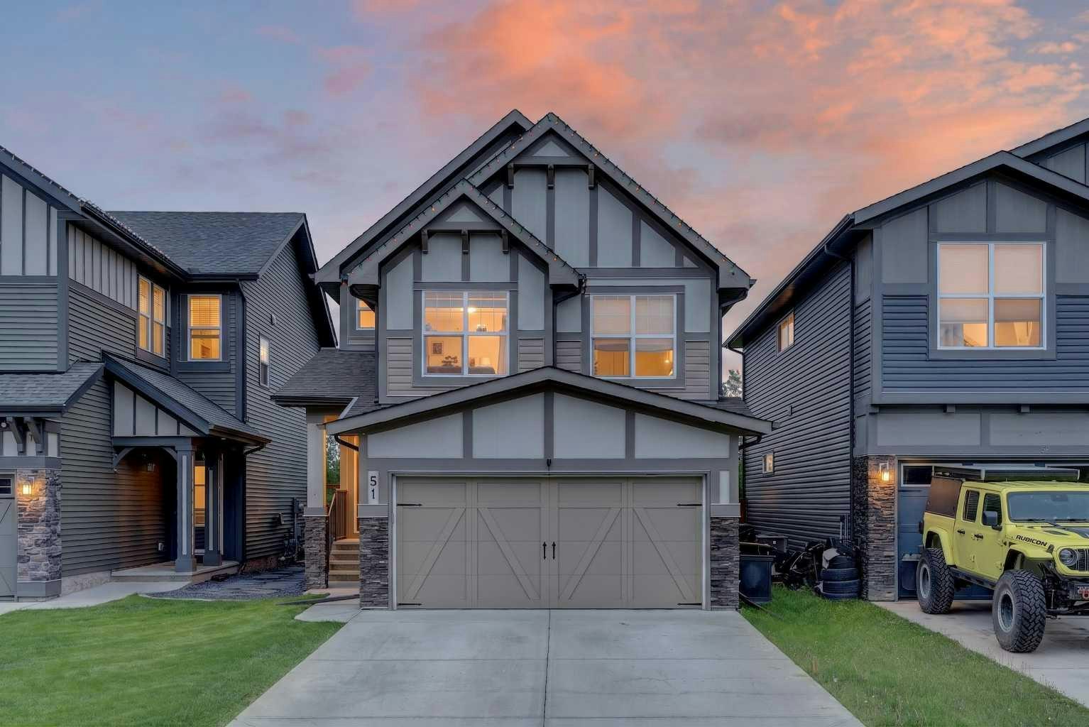 51 Buckskin Way, Cochrane, AB, T4C 2P1